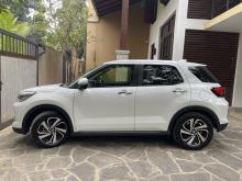 https://riyasewana.com/uploads/toyota-raize-z-116050917835.jpg