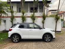 https://riyasewana.com/uploads/toyota-raize-z-12162943354.jpg