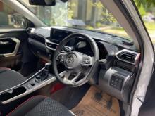 https://riyasewana.com/uploads/toyota-raize-z-12919546674.jpg
