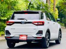 https://riyasewana.com/uploads/toyota-raize-z-1322084922042.jpg