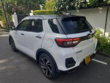 https://riyasewana.com/uploads/toyota-raize-z-1421294617515.jpg
