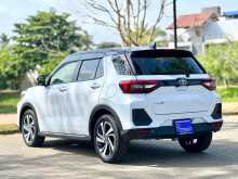https://riyasewana.com/uploads/toyota-raize-z-17101920583.jpg