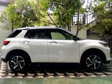 https://riyasewana.com/uploads/toyota-raize-z-181021314333.jpg