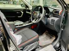 https://riyasewana.com/uploads/toyota-raize-z-1812422122832.jpg