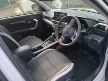 https://riyasewana.com/uploads/toyota-raize-z-181311885.jpg