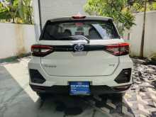 https://riyasewana.com/uploads/toyota-raize-z-182125314272.jpg
