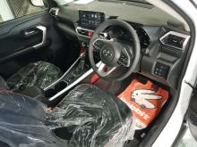 https://riyasewana.com/uploads/toyota-raize-z-182125586326.jpg