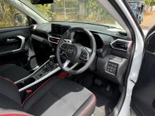 https://riyasewana.com/uploads/toyota-raize-z-1910120317205.jpg