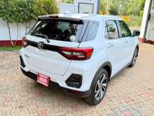 https://riyasewana.com/uploads/toyota-raize-z-191034004143.jpg