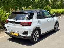 https://riyasewana.com/uploads/toyota-raize-z-2020-223470912192.jpg