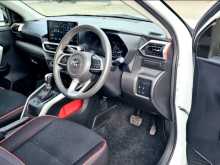 https://riyasewana.com/uploads/toyota-raize-z-2020-78064812844.jpg