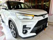 Toyota Raize Z Hybrid 1200cc 2024 SUV