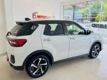 https://riyasewana.com/uploads/toyota-raize-z-2024-1911135012943.jpg