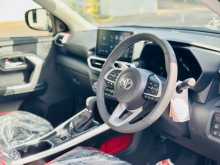 https://riyasewana.com/uploads/toyota-raize-z-2025-420144212964.jpg