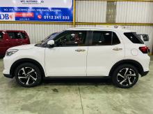 https://riyasewana.com/uploads/toyota-raize-z-208235917996.jpg