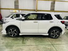 https://riyasewana.com/uploads/toyota-raize-z-208310717386.jpg