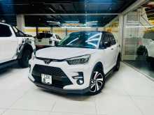 Toyota Raize Z 4WAY APPLE CAR PLAY 2020 SUV