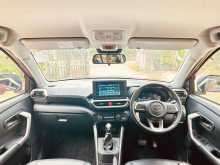 https://riyasewana.com/uploads/toyota-raize-z-249271754.jpg