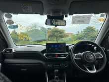 https://riyasewana.com/uploads/toyota-raize-z-26155207244.jpg