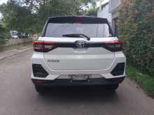 https://riyasewana.com/uploads/toyota-raize-z-27164824912.jpg