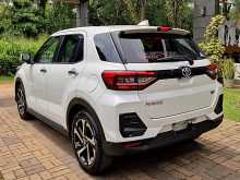 https://riyasewana.com/uploads/toyota-raize-z-28182948233.jpg