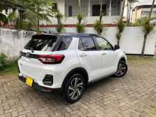 https://riyasewana.com/uploads/toyota-raize-z-3172111282.jpg