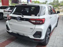 https://riyasewana.com/uploads/toyota-raize-z-4843316324.jpg
