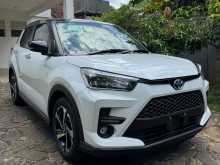 https://riyasewana.com/uploads/toyota-raize-z-6133727402.jpg