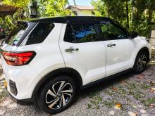 https://riyasewana.com/uploads/toyota-raize-z-80172717805.jpg