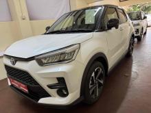 https://riyasewana.com/uploads/toyota-raize-z-811482624892.jpg