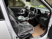 https://riyasewana.com/uploads/toyota-raize-z-811482724123.jpg