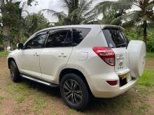 https://riyasewana.com/uploads/toyota-rav4-1310523917325.jpg
