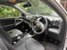 https://riyasewana.com/uploads/toyota-rav4-1713085924302.jpg