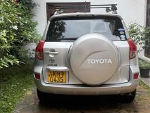 https://riyasewana.com/uploads/toyota-rav4-1713085924635.jpg