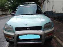 Toyota RAV4 1996 SUV