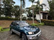 Toyota RAV4 1998 SUV