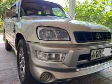 Toyota RAV4 1999 SUV