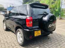https://riyasewana.com/uploads/toyota-rav4-2003-2616251312043.jpg