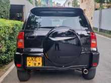 https://riyasewana.com/uploads/toyota-rav4-2003-312531412102.jpg