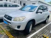 Toyota RAV4 2010 SUV