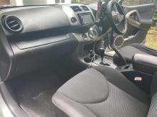 https://riyasewana.com/uploads/toyota-rav4-2412451717135.jpg