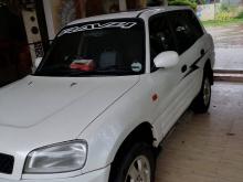 Toyota RAV4 2000 SUV
