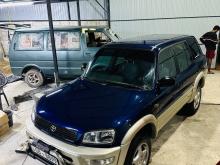 Toyota RAV4 1996 SUV