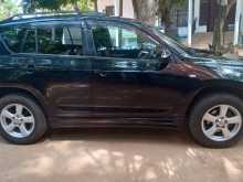 https://riyasewana.com/uploads/toyota-rav4-7155808632.jpg