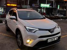 Toyota RAV4 Hybrid 2017 SUV
