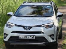 Toyota RAV4 Hybrid 2017 SUV