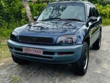 Toyota RAV4 1999 SUV