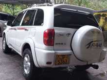 https://riyasewana.com/uploads/toyota-rav4-l-171046524093.jpg
