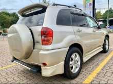 https://riyasewana.com/uploads/toyota-rav4-l-2000-2420085612682.jpg