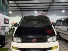 Toyota Regius 2000 Van